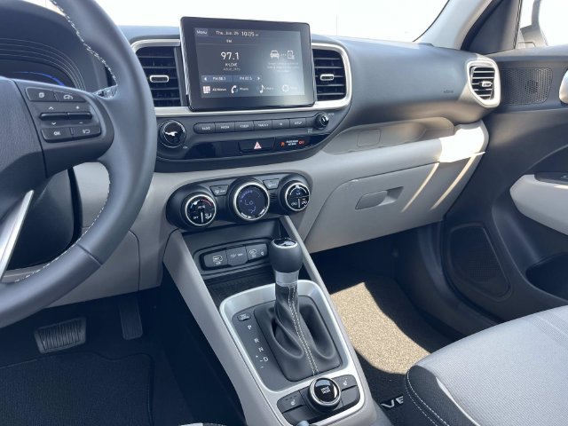 New 2026 Hyundai Venue SEL FWD image 14