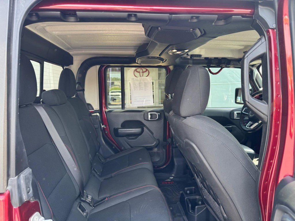 Used 2021 Jeep Gladiator Rubicon AWD/4WD image 14