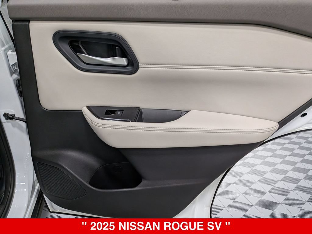 Certified 2025 Nissan Rogue SV w/ SV Premium Package AWD/4WD image 32