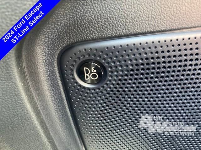 New 2024 Ford Escape ST-Line Select w/ Tech Pack #2 AWD/4WD image 32