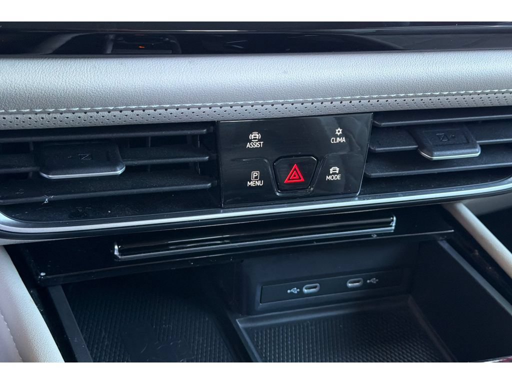 Used 2024 Volkswagen Atlas SEL Premium R-Line AWD/4WD image 24