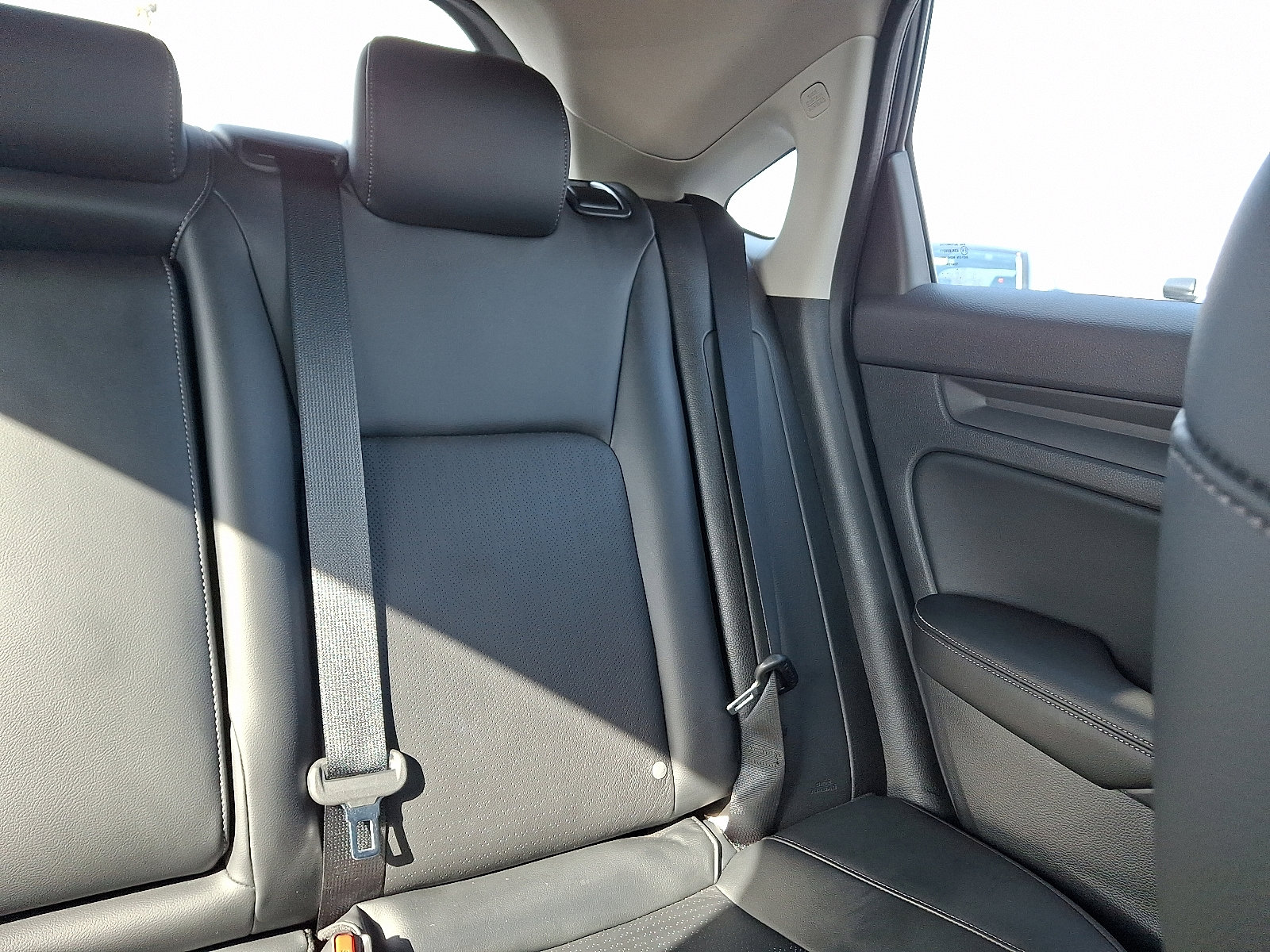 Used 2022 Honda Civic EX-L image 16