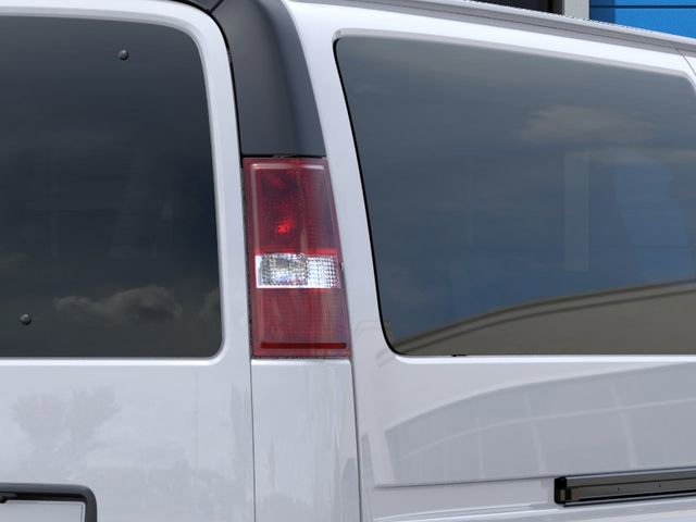New 2026 Chevrolet Express 3500 LT RWD image 11