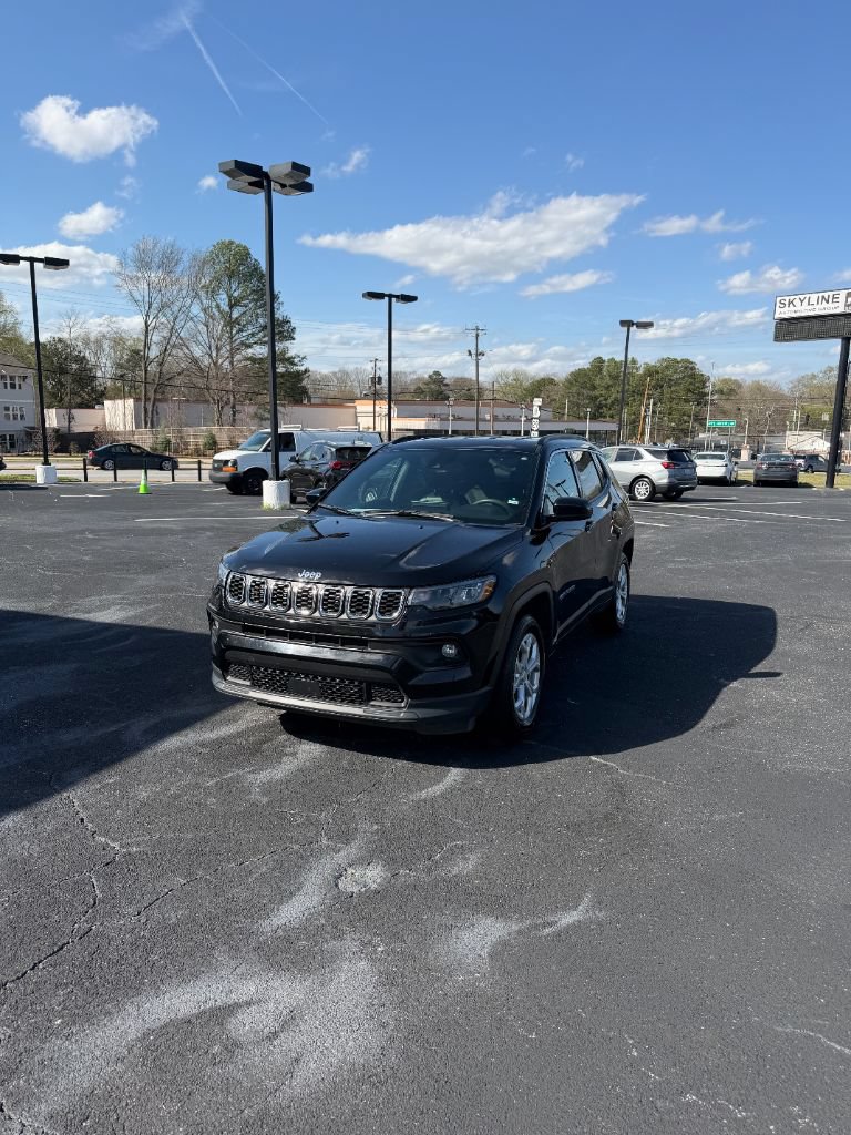 Used 2024 Jeep Compass Latitude