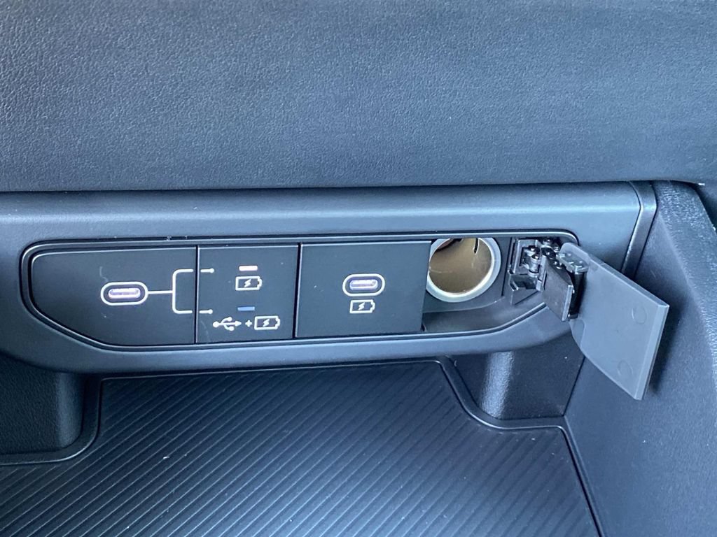New 2026 Kia K4 FWD image 10