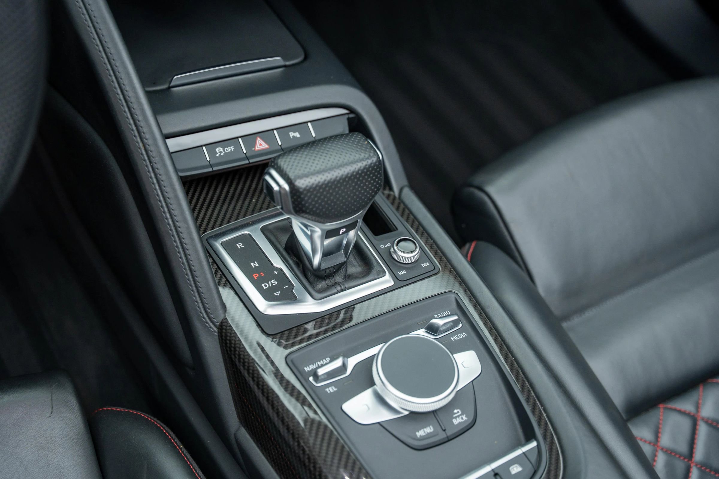 Used 2021 Audi R8 V10 w/ Premium Package image 30