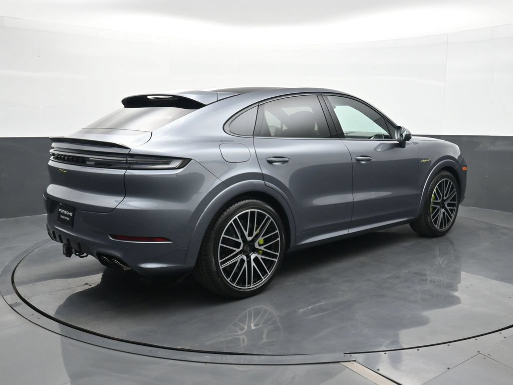 New 2026 Porsche Cayenne Turbo AWD/4WD image 23