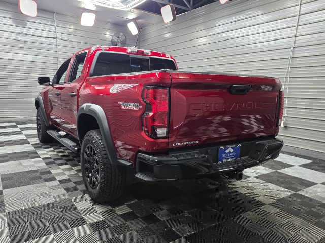Used 2023 Chevrolet Colorado Trail Boss w/ Technology Package AWD/4WD image 8