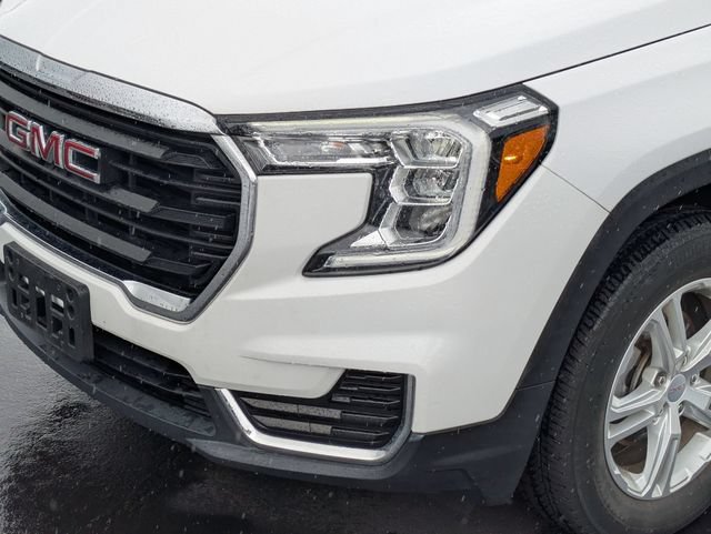 Used 2023 GMC Terrain SLE w/ Driver Convenience Package AWD/4WD image 9