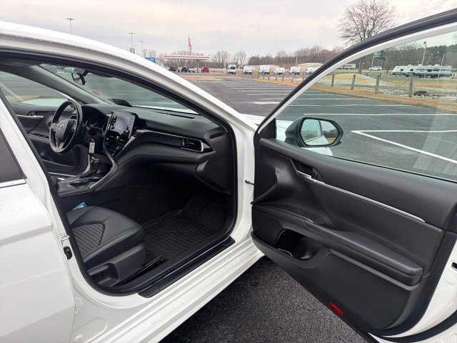 Used 2021 Toyota Camry SE image 26