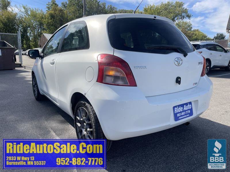 Used 2008 Toyota Yaris 2-Door Hatchback FWD image 7