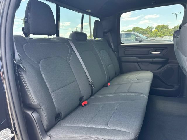 New 2026 RAM 1500 Express AWD/4WD image 40