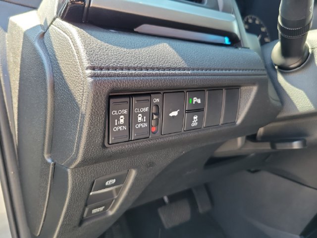 Certified 2025 Honda Odyssey Touring image 10