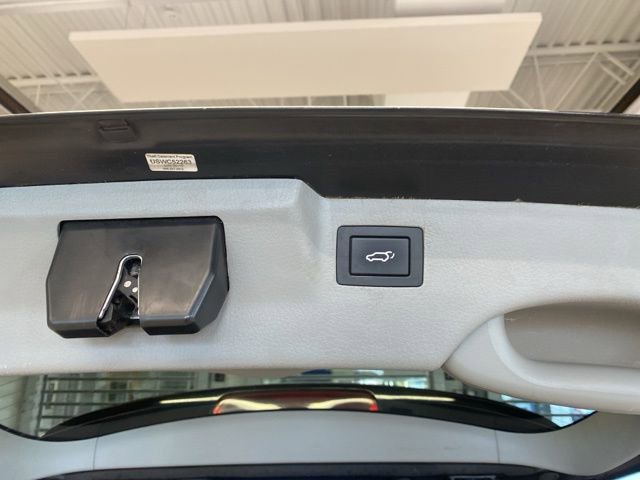 Used 2014 Kia Sorento SX w/ 3rd Row Package AWD/4WD image 7