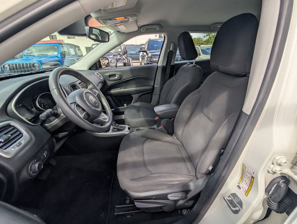 Used 2018 Jeep Compass Sport image 11