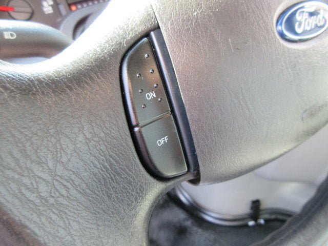 Used 2015 Ford E-350 and Econoline 350 Super Duty RWD image 16