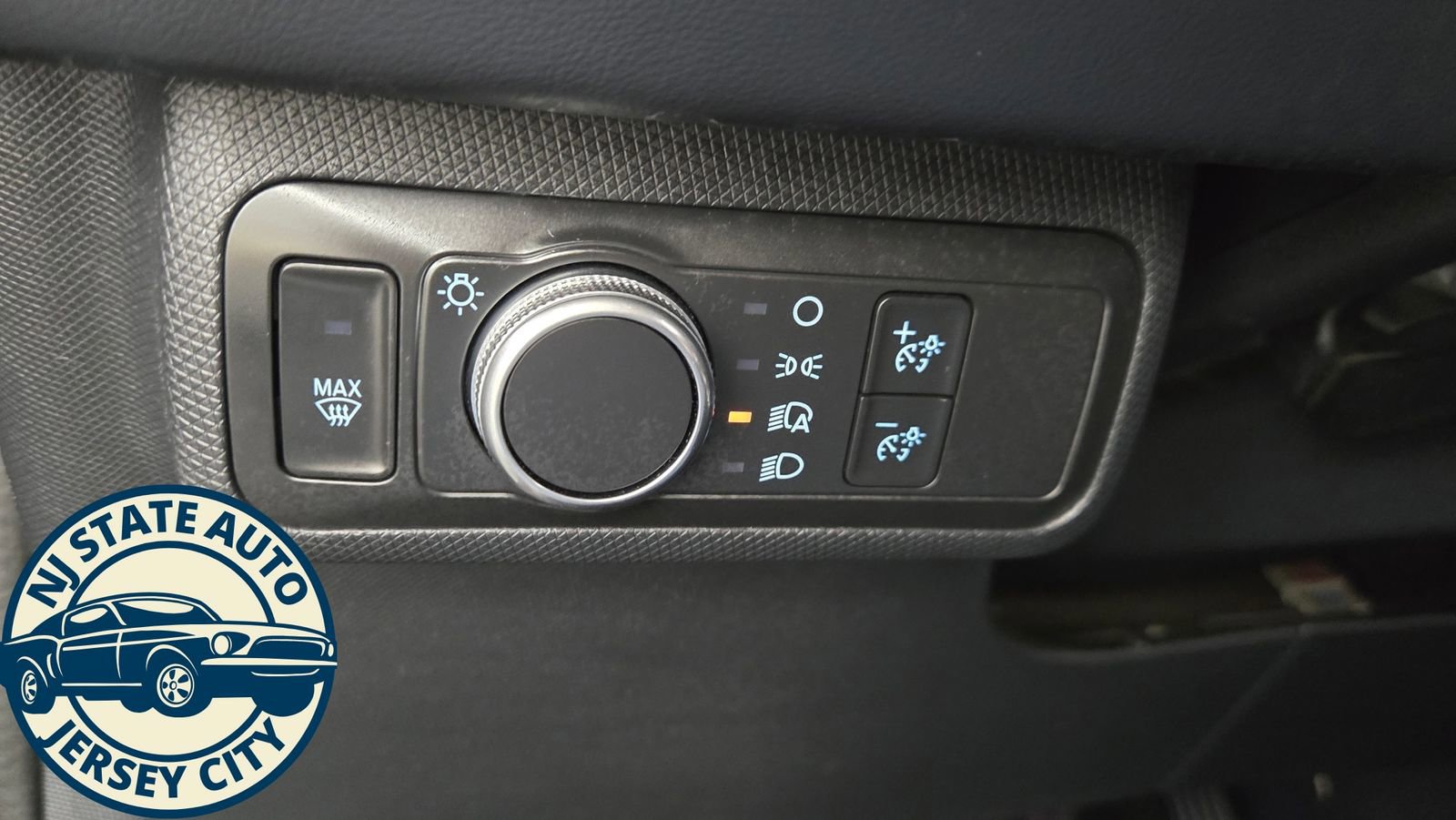 Used 2021 Ford Mustang Mach-E Premium AWD/4WD image 22