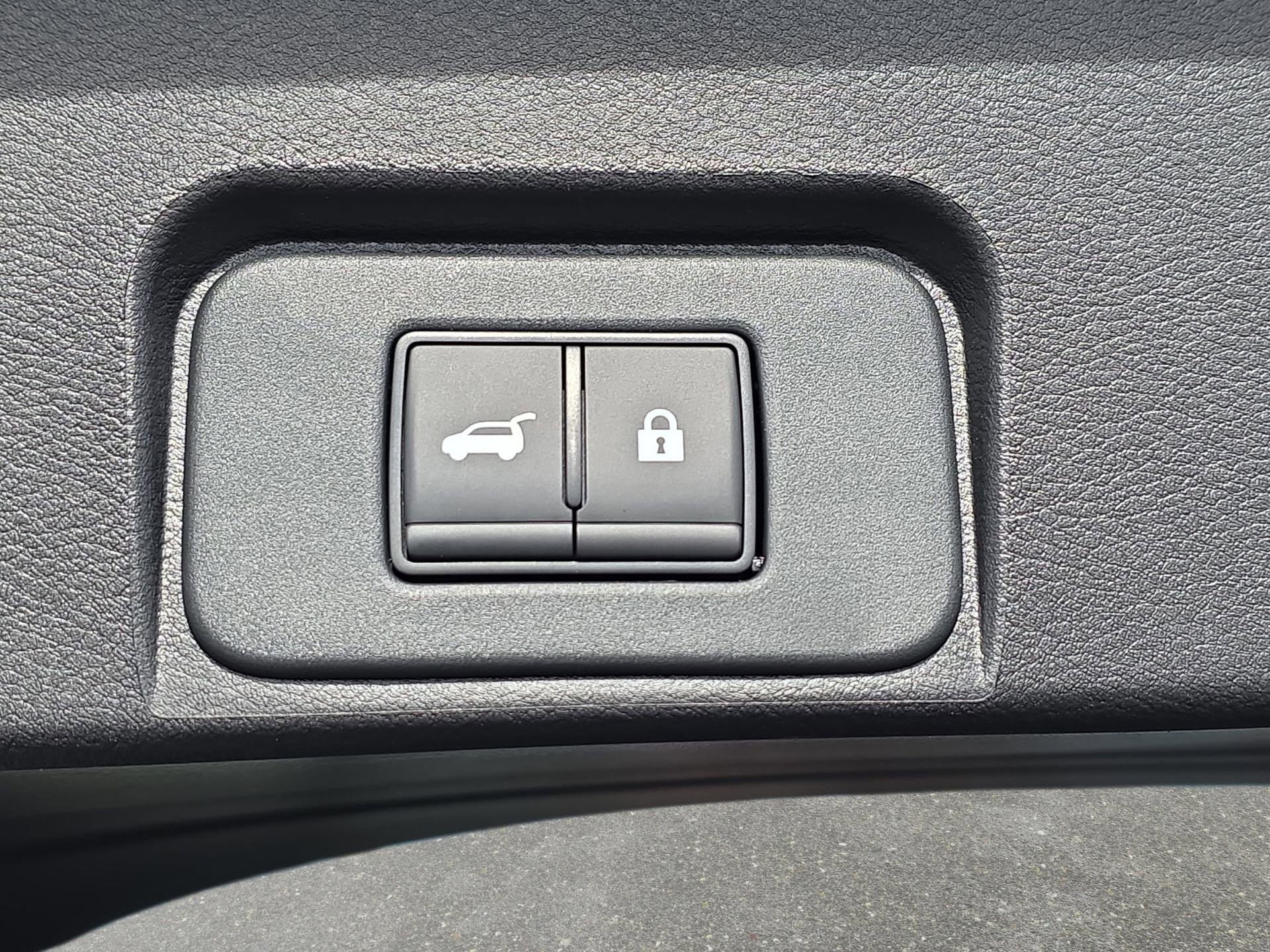 New 2026 Nissan Rogue SV AWD/4WD image 13