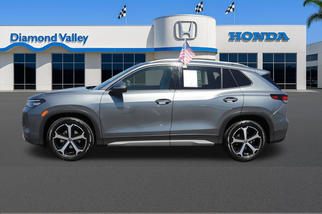 Used 2026 Volkswagen Tiguan SE FWD image 7