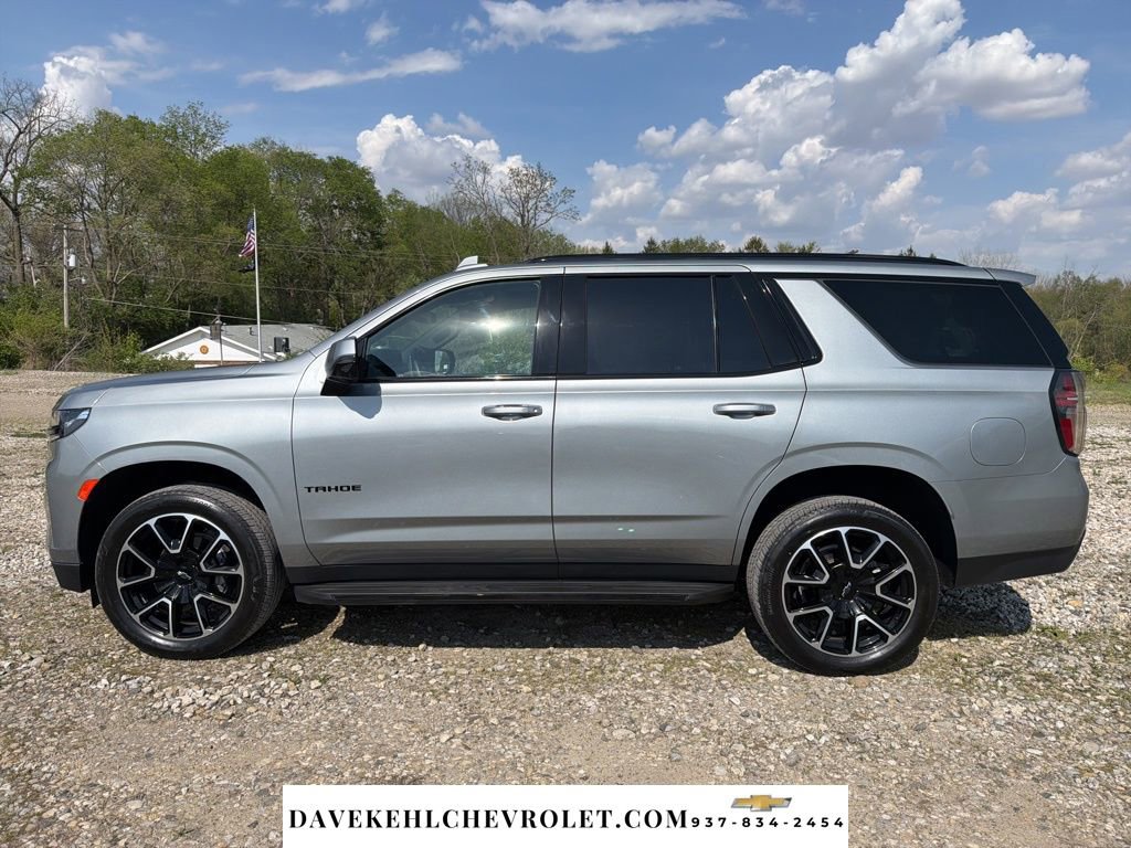Used 2024 Chevrolet Tahoe RST w/ Luxury Package AWD/4WD image 2