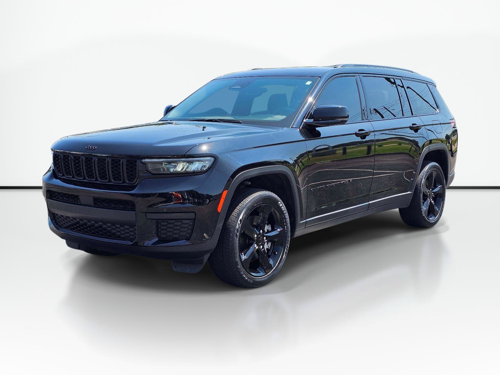 Used 2024 Jeep Grand Cherokee L Laredo