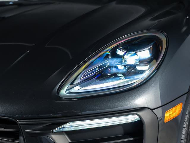 New 2025 Porsche Macan image 12