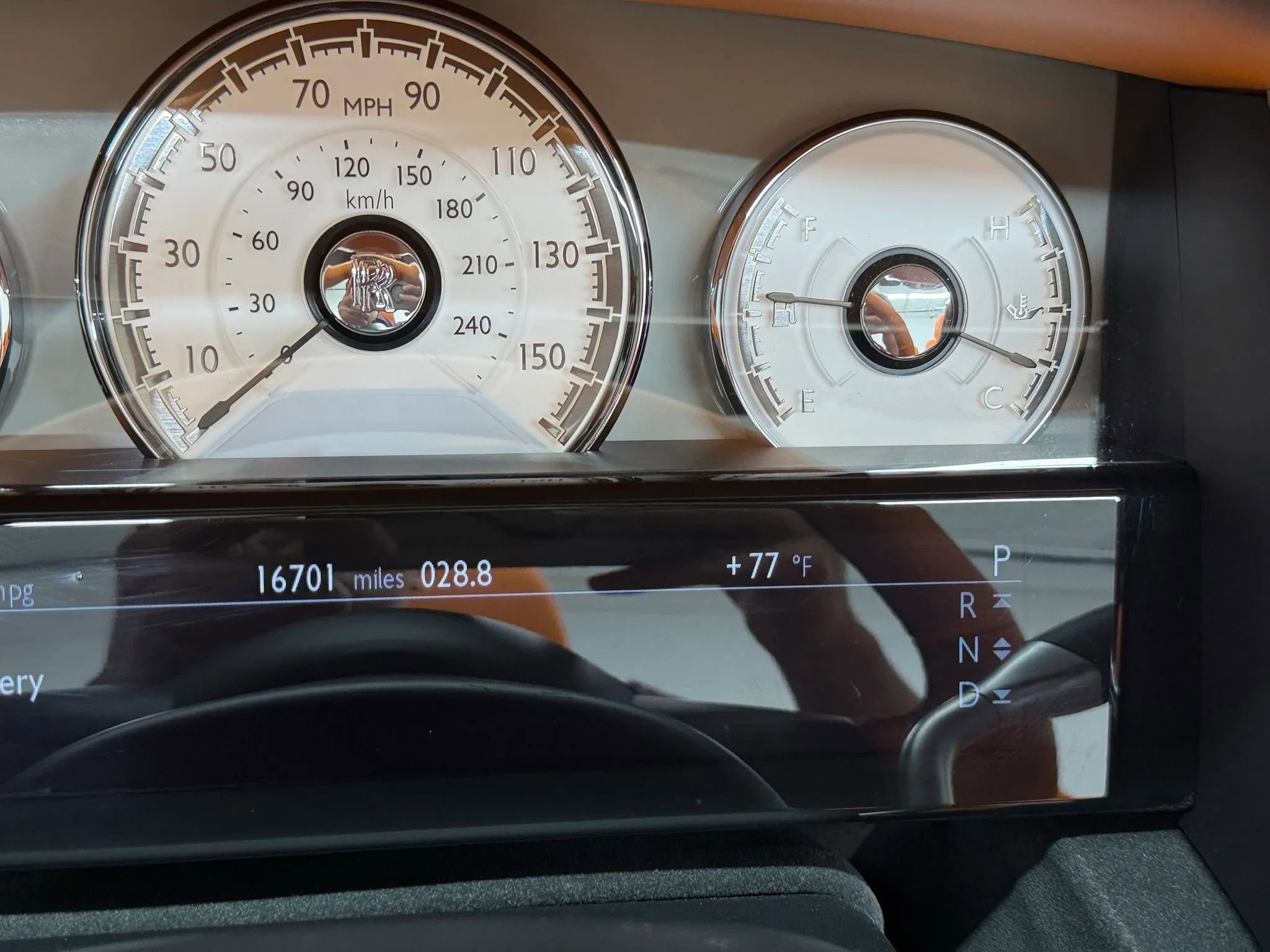 Used 2017 Rolls-Royce Dawn image 45