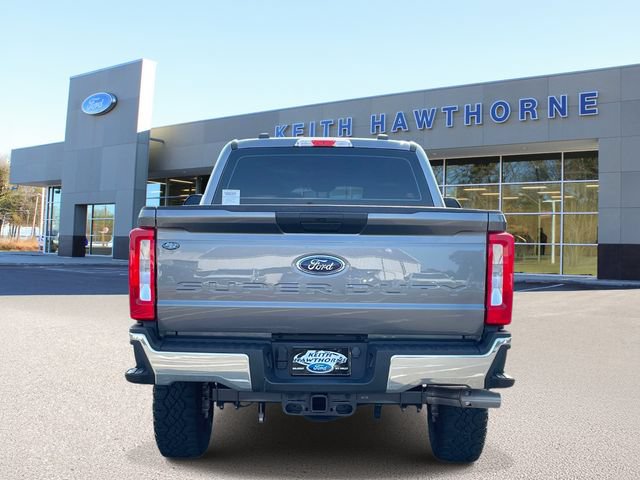 Certified 2025 Ford F250 XL w/ XL Off-Road Package AWD/4WD image 5
