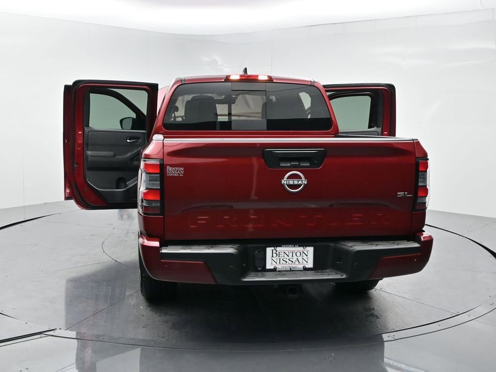 Used 2024 Nissan Frontier SL w/ Technology Package RWD image 25