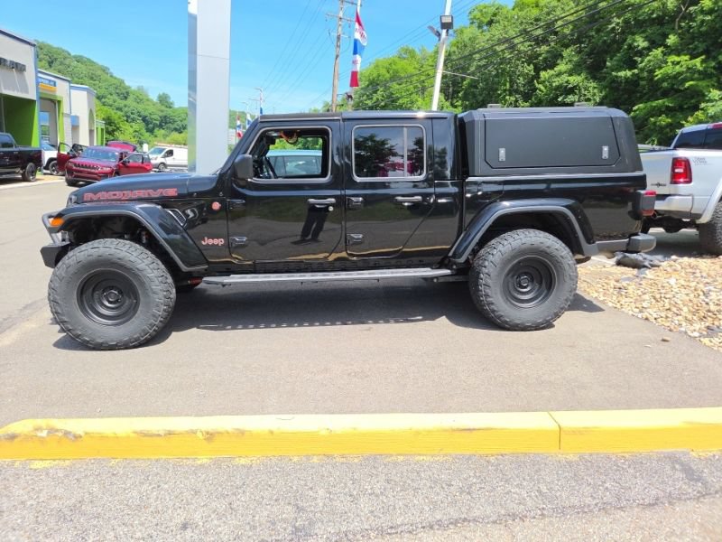 Used 2023 Jeep Gladiator Mojave w/ LED Lighting Group AWD/4WD image 5
