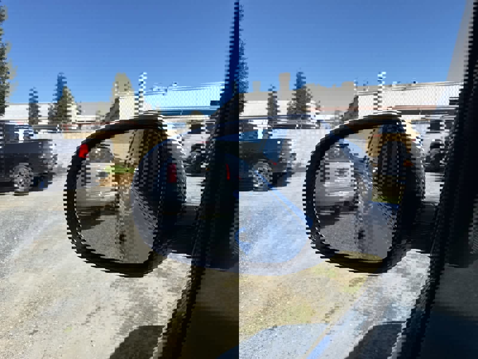 Used 2020 Kia Sorento LX image 30