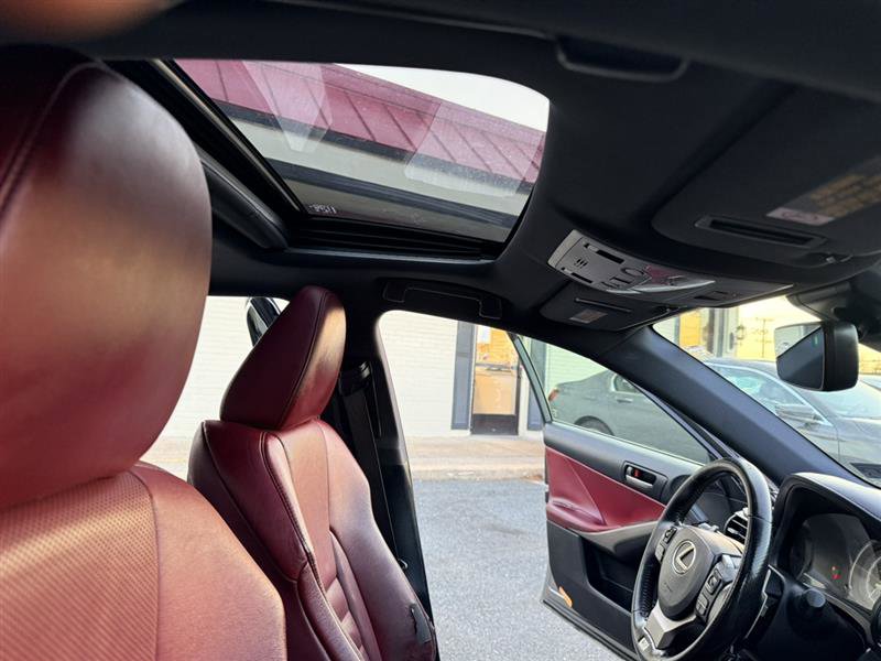 Used 2018 Lexus IS 300 F Sport w/ F Sport Package RWD image 14
