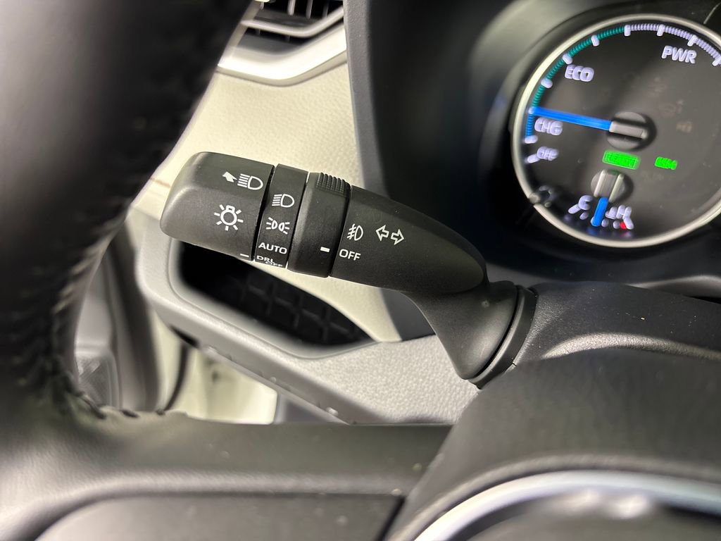Certified 2022 Toyota RAV4 XLE Premium AWD/4WD image 16