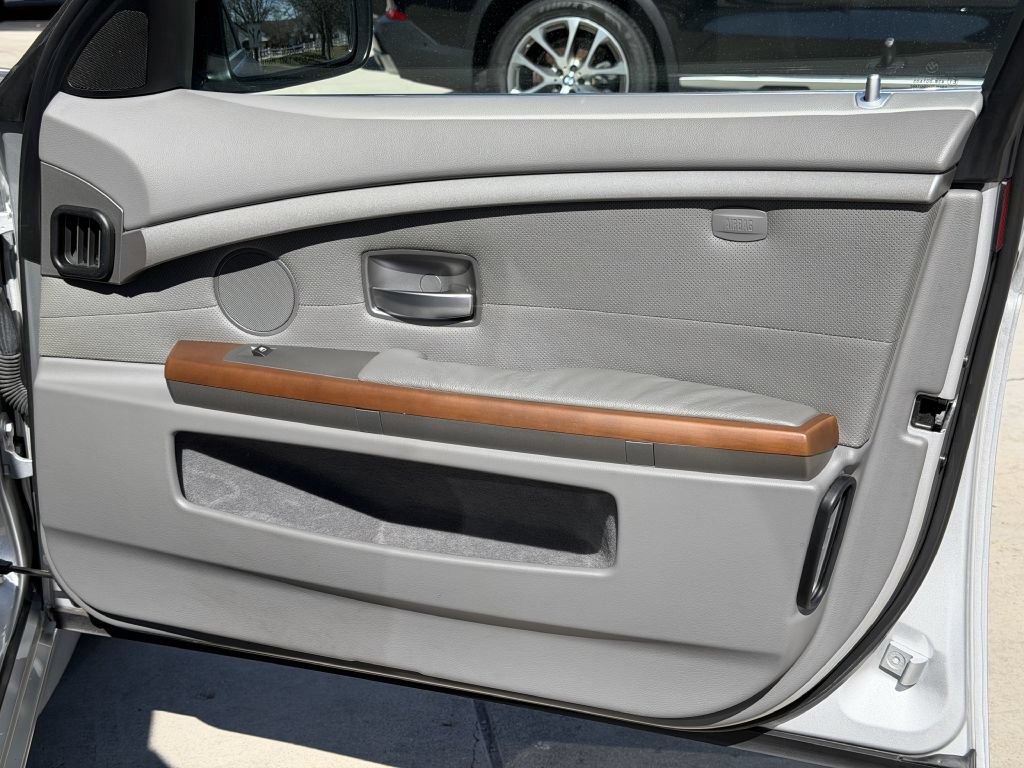 Used 2002 BMW 745i RWD image 53