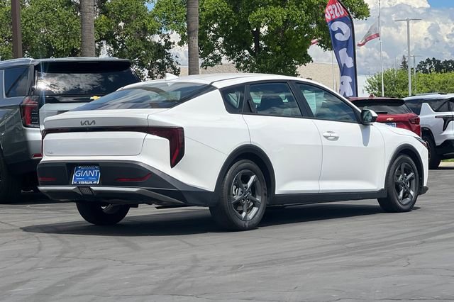 Used 2025 Kia K4 image 4