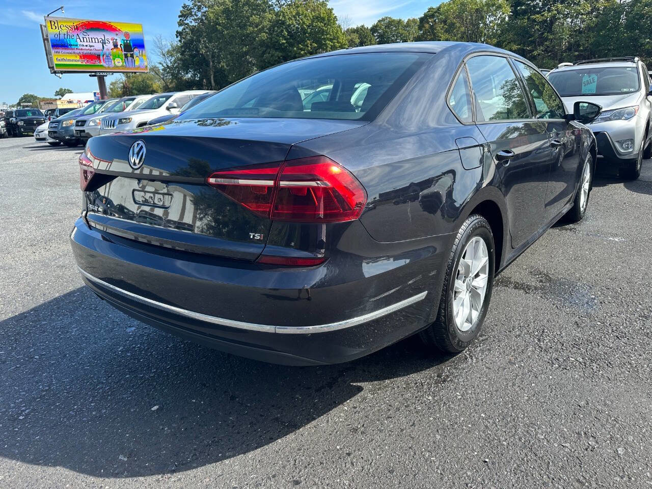 Used 2018 Volkswagen Passat 2.0T S image 7
