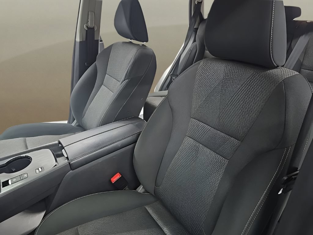 Used 2024 Nissan Rogue SV FWD image 14