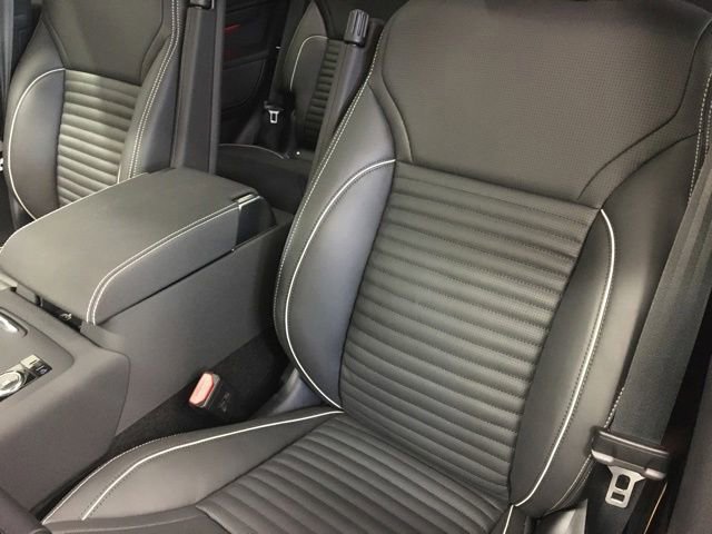 New 2023 Land Rover Discovery HSE R-Dynamic image 20