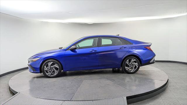 Used 2025 Hyundai Elantra Sport w/ Cargo Package image 3