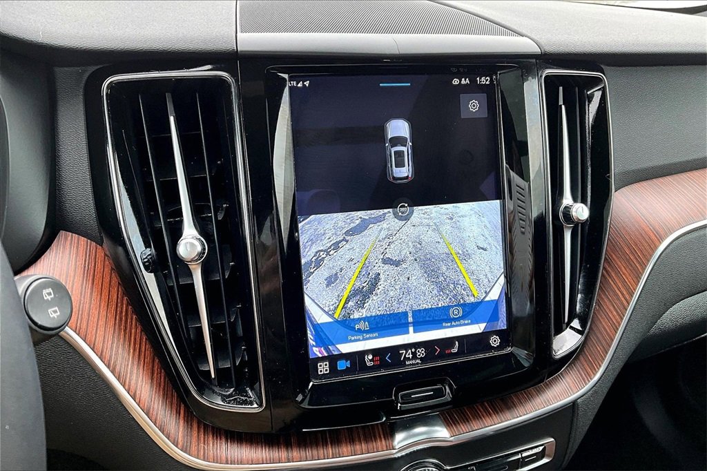 Used 2023 Volvo XC60 B5 Plus w/ Climate Package image 13