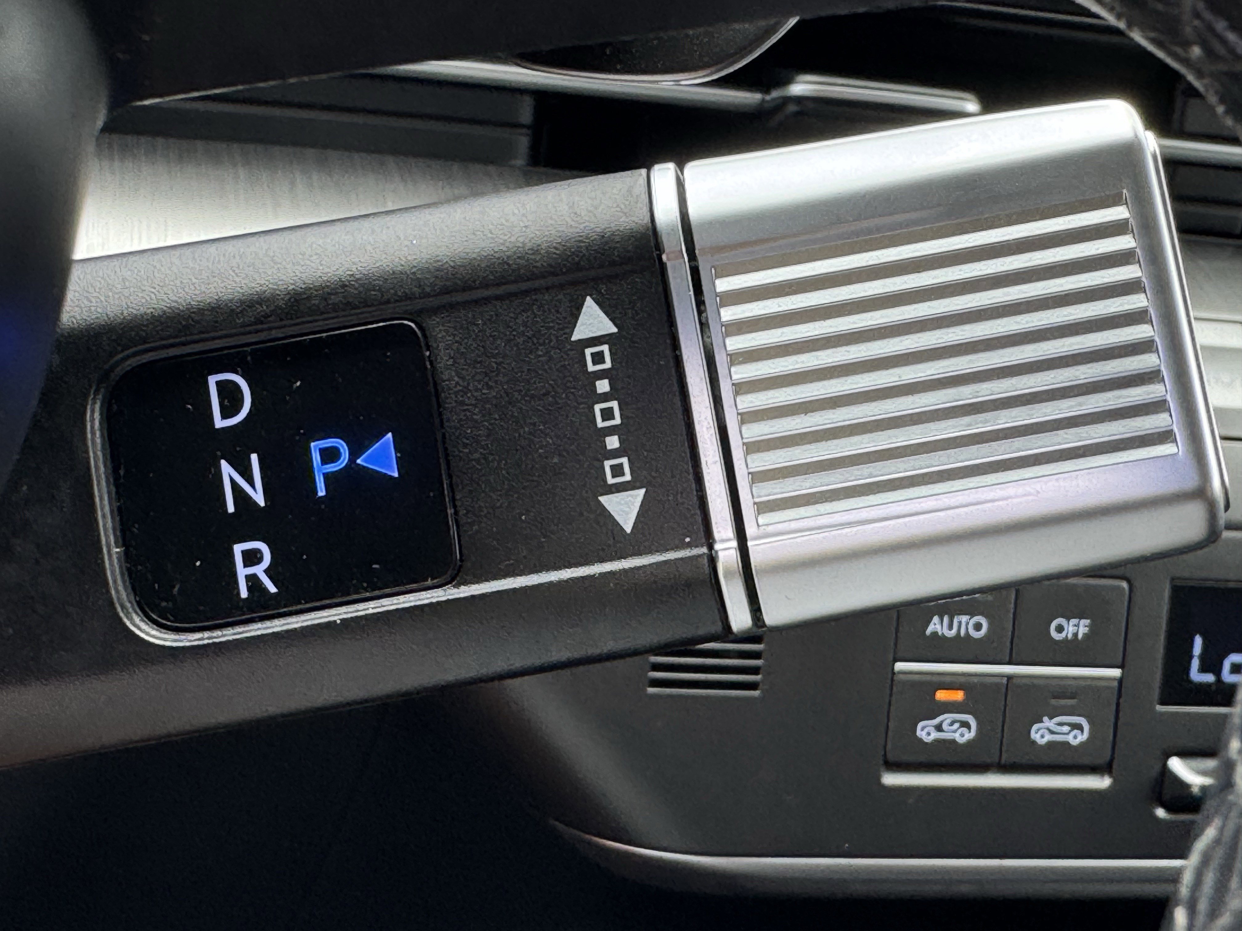 Used 2024 Hyundai Kona Limited FWD image 22