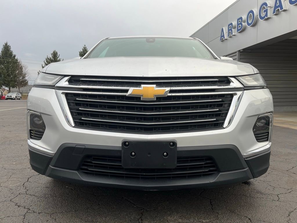 Used 2022 Chevrolet Traverse LT w/ LPO, Floor Liner Package image 9