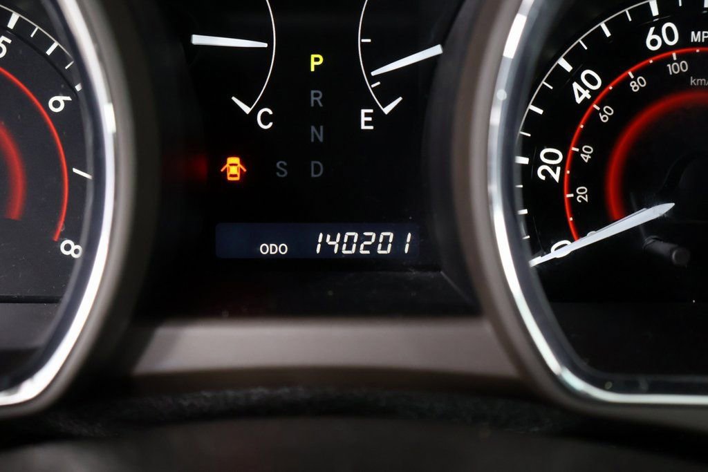 Used 2010 Toyota Highlander SE image 17
