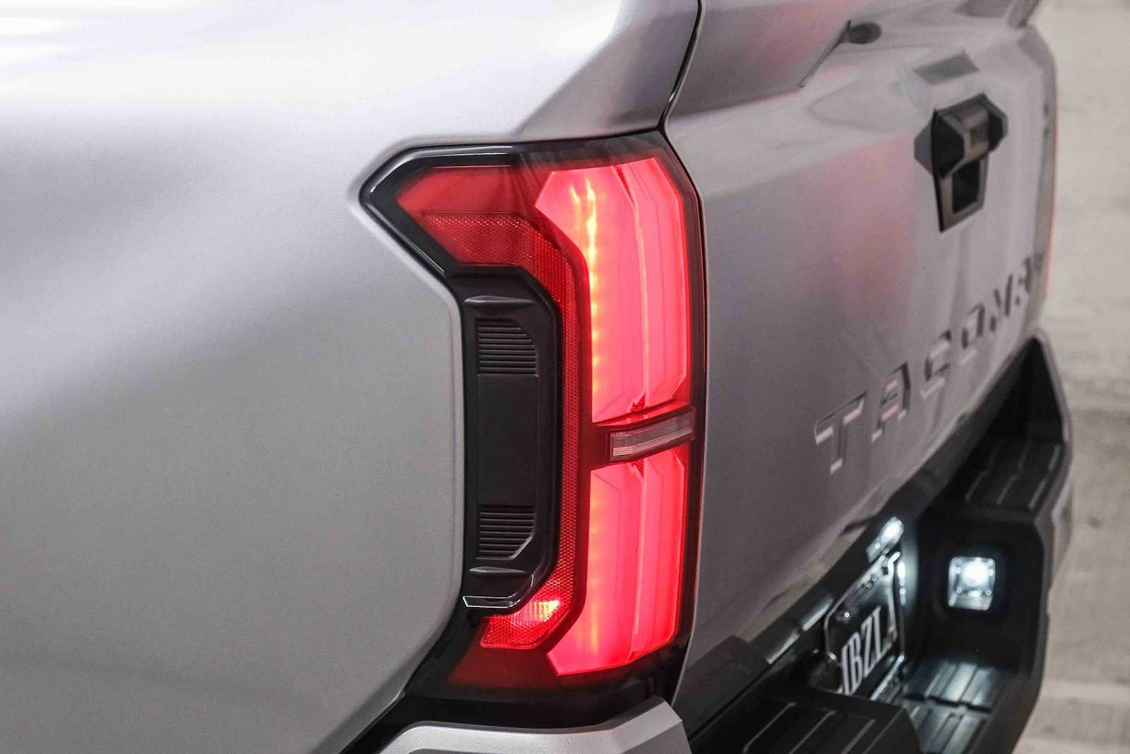 Used 2025 Toyota Tacoma SR5 RWD image 8