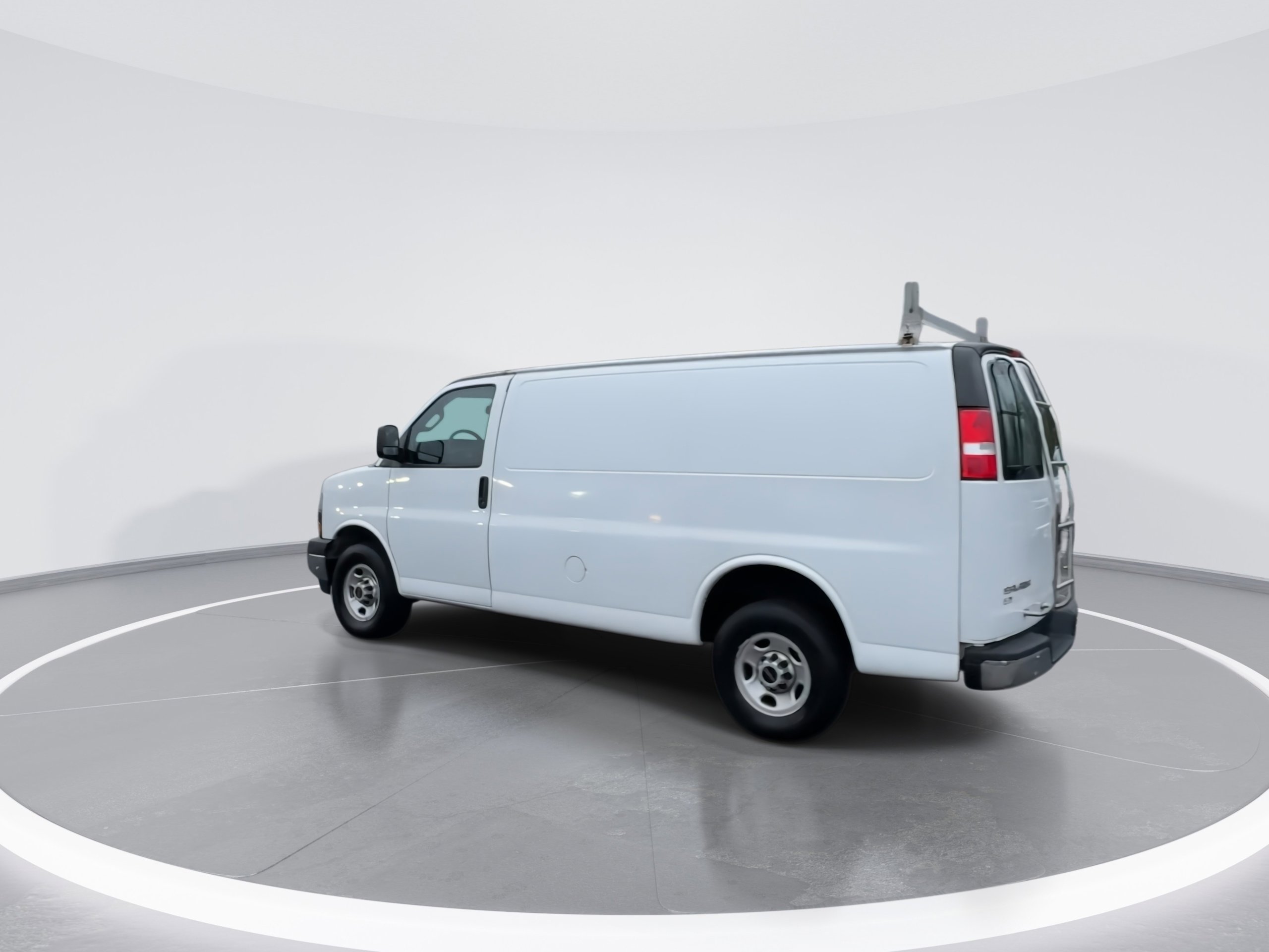 Used 2021 GMC Savana 2500 w/ Driver Convenience Package image 6