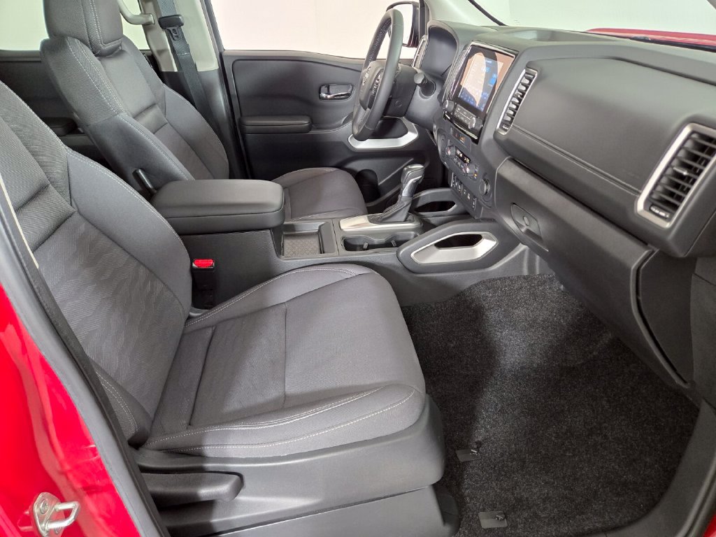 Used 2024 Nissan Frontier SV w/ SV Convenience Package RWD image 19