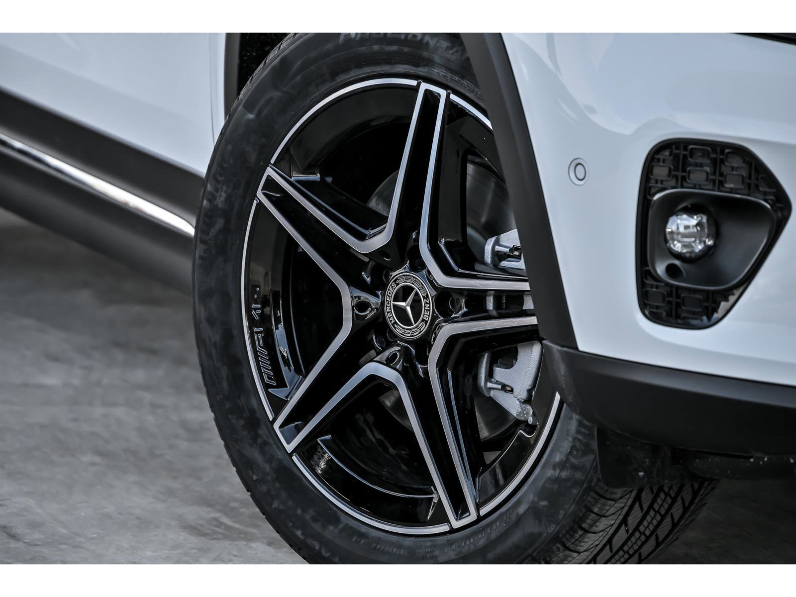 New 2026 Mercedes-Benz GLB 250 4MATIC image 3