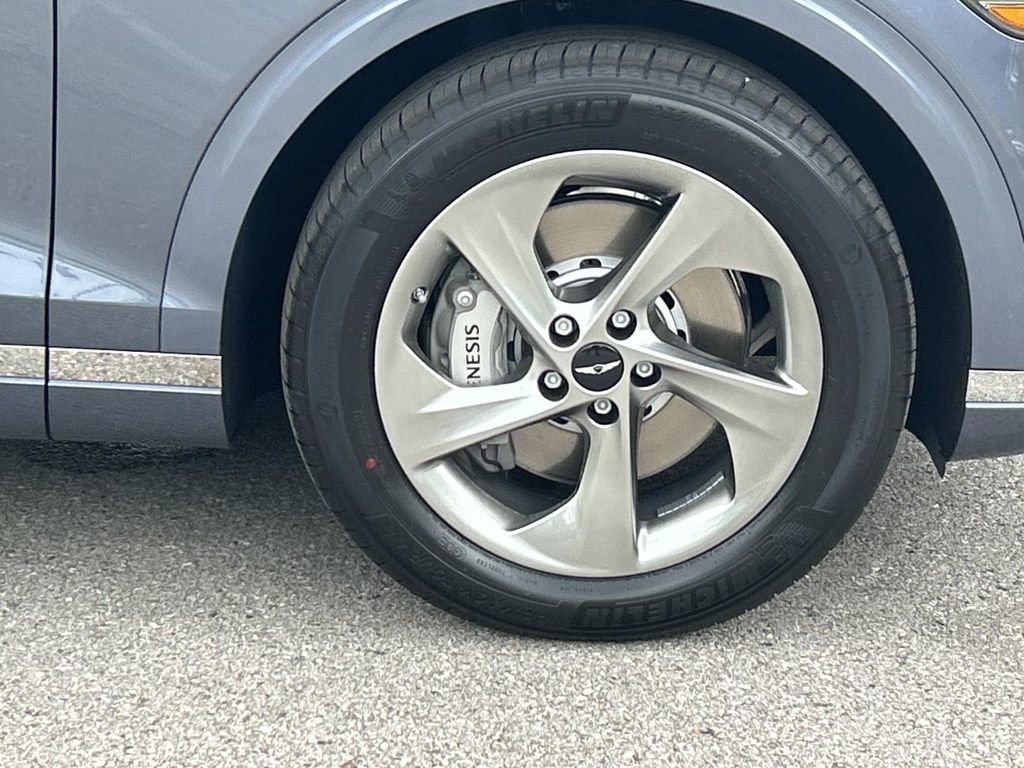 New 2026 Genesis GV70 2.5T Advanced image 9