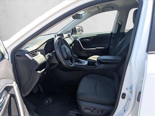 Used 2024 Toyota RAV4 XLE FWD image 22
