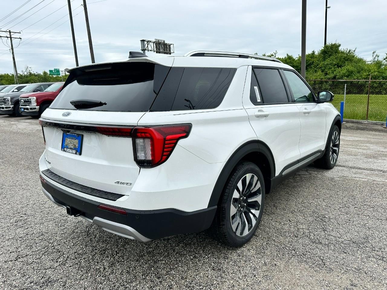 New 2026 Ford Explorer Platinum w/ LUX Leather Package AWD/4WD image 3